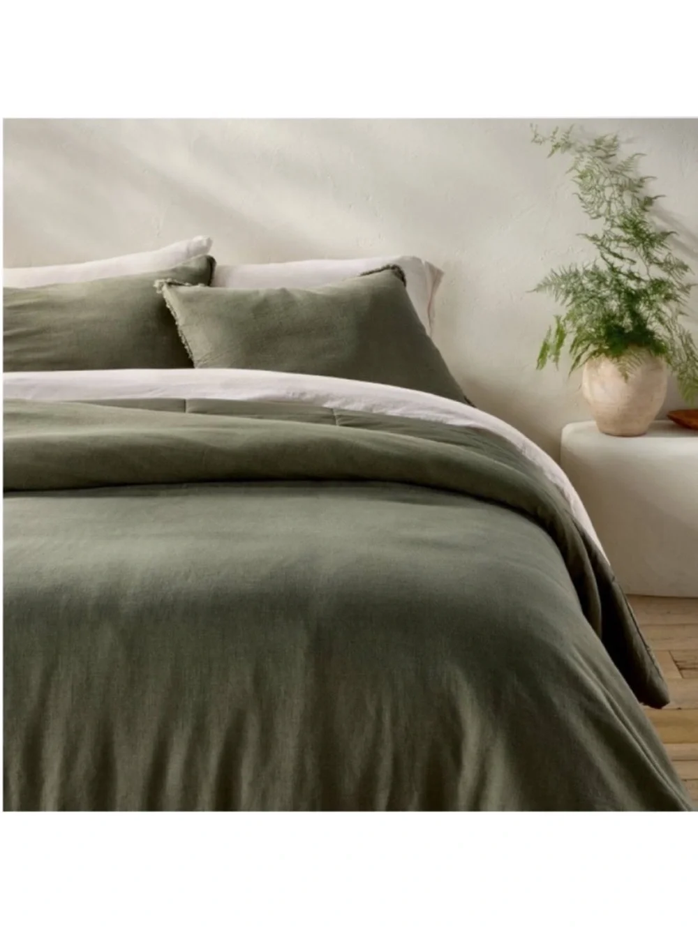 NWT Full/Queen Heavyweight Linen Blend Comforter and Sham Set Olive Green